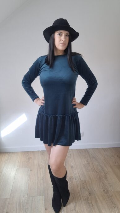 Sukienka welurowa z falbanką - butelkowa zieleń