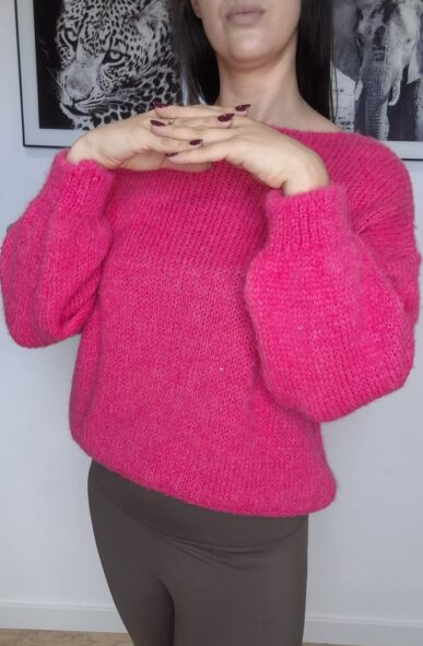 Sweter kokardka róż