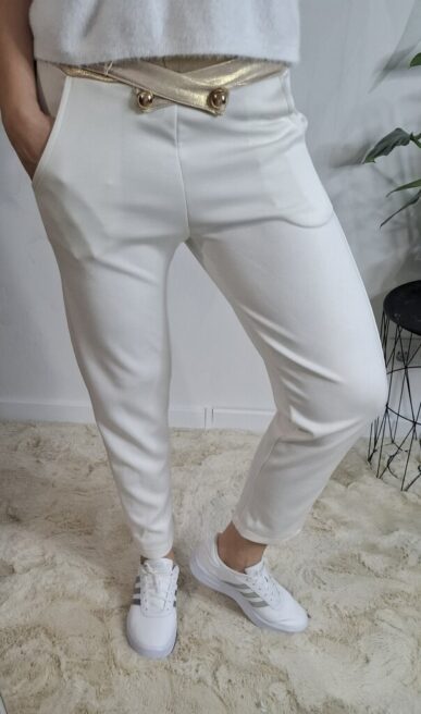 Spodnie masełkowe śmietankowe ze złotymi guzikami