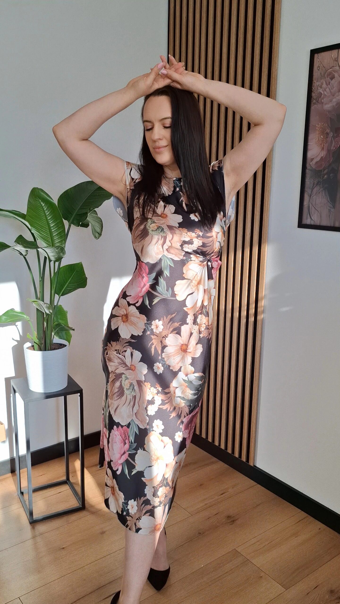 Sukienka Sabrina czarna