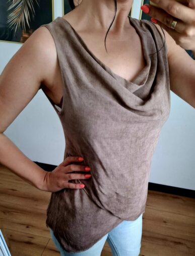 Bluzka „Amelia” – subtelna wiskozowa elegancja