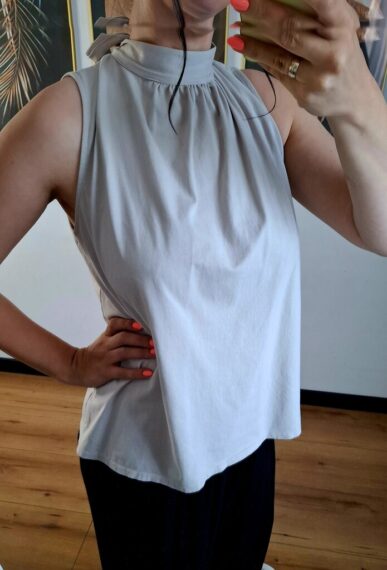 Bluzka wiskozowa z wiązaniem z tyłu szara