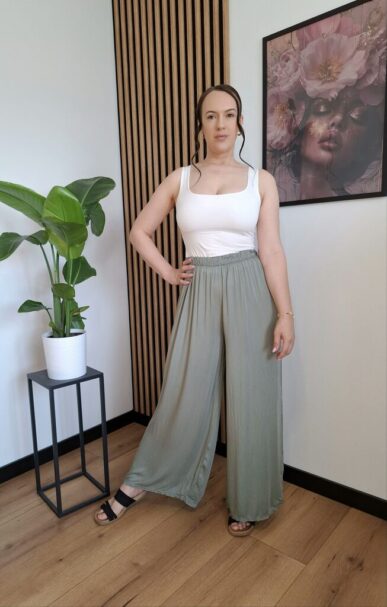 Viralowe spodnie khaki