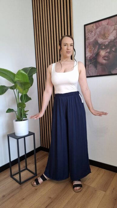 Viralowe spodnie granat