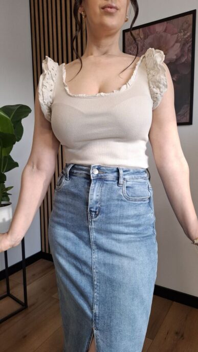 Bawełniana bluzka zdobiony tył beżowa